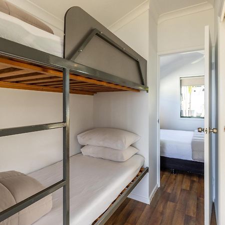 Nrma Bowen Beachfront Holiday Park Room photo
