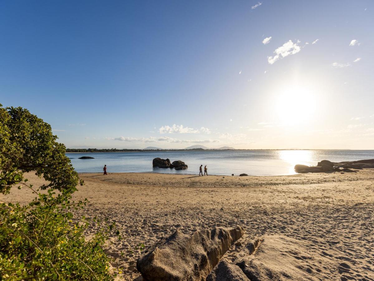 Nrma Bowen Beachfront Holiday Park Exterior photo